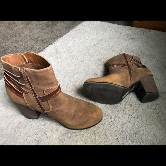 Big Buddha boot heels. - Picture 2 of 3